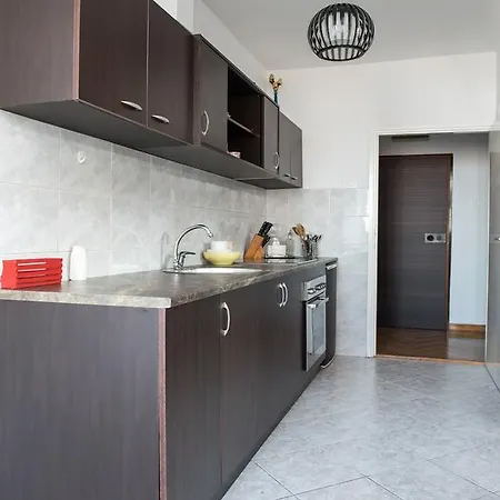 Marshall Resavska * Belgrade